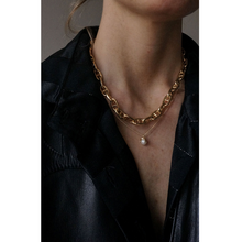 Load image into Gallery viewer, CU JEWELLERY VICTORY CHAIN NECKLACE GOLD SHORT