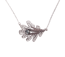 Load image into Gallery viewer, YVONE CHRISTA-OAK LEAF-NECKLACE-C5090-CLOSE