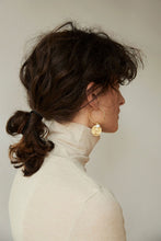 Load image into Gallery viewer, CU JEWELLERY PEARL PENDANT GOLD
