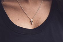 Load image into Gallery viewer, DOROTHEAS JEWELRY  MINIKORS HALSBAND SILVER
