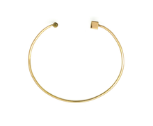 Load image into Gallery viewer, LA TERRA JEWELERY GEO SQUARE BAR 18K GOLD