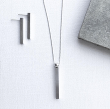 Load image into Gallery viewer, LA TERRA SLIM BAR EARRINGS