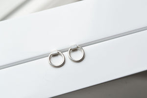 LA TERRA JEWELRY DAINTY STUD CUBOID