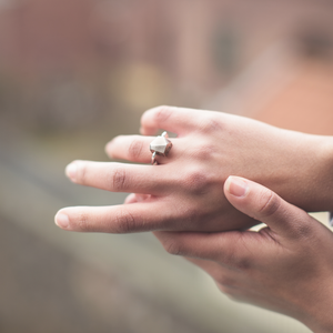 DOROTHEAS JEWELRY RÄTTFÄRDIGHETENS PANSAR RING