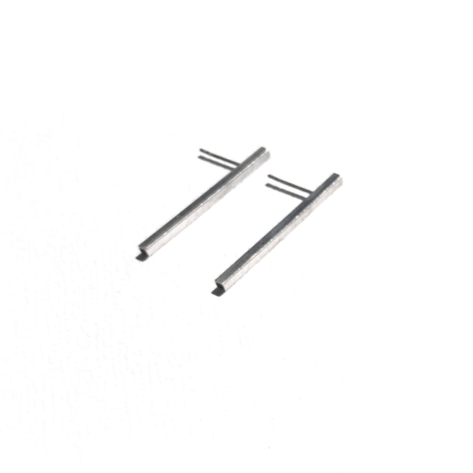 LA TERRA SLIM BAR EARRINGS