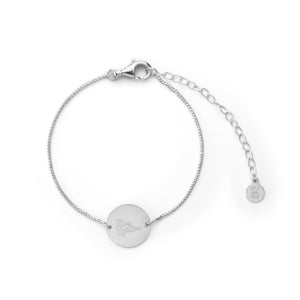 CU JEWELLERY ELLAS COIN BRACE SILVER Ellas Hjältar - Ett armband i återvunnet silver skapat för och med stiftelsen Ellas hjältar! När du köper ett armband skänks det hundra kronor till stiftelsen!