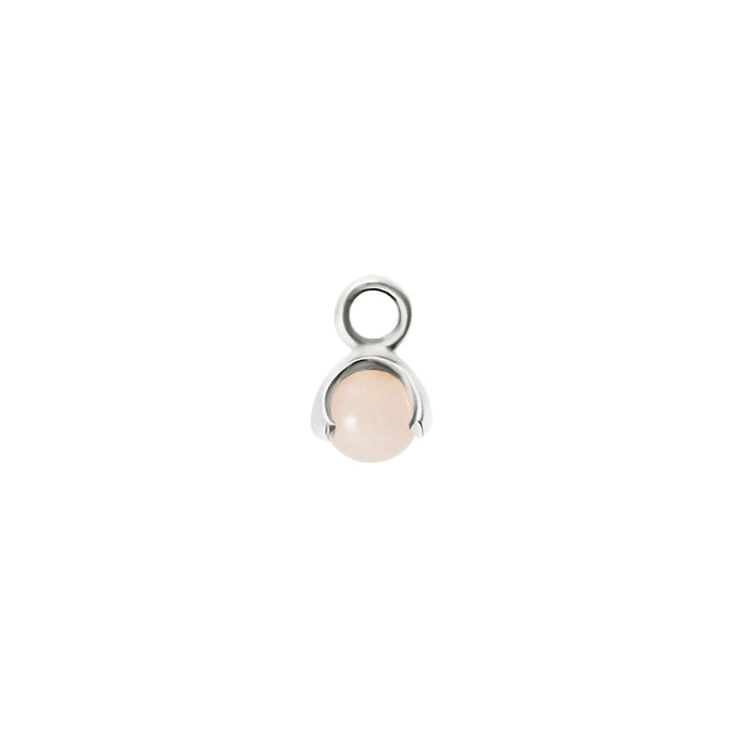 CU JEWELLERY LETTERS STONE 10 ROSE QUARTZ PENDANT SILV ER Art nr: 2227671001 En söt liten berlock som passar till alla CU´s letters kedjor och creoler. Är månadssten för Oktober. 