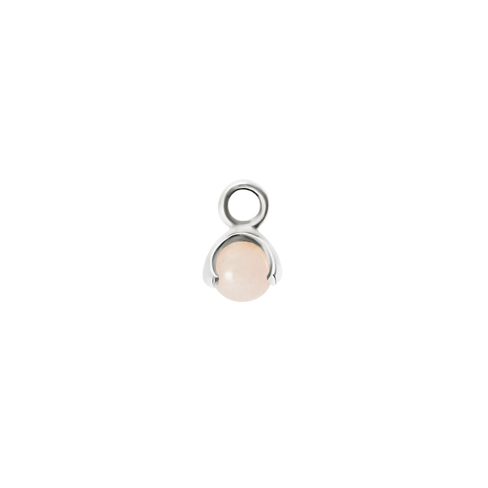 CU JEWELLERY LETTERS STONE 10 ROSE QUARTZ PENDANT SILV ER Art nr: 2227671001 En söt liten berlock som passar till alla CU´s letters kedjor och creoler. Är månadssten för Oktober. 