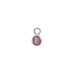 CU JEWELLERY LETTERS STONE 2 AMETHYST PENDANT SILVER Art nr: 2227672001 En söt liten berlock som passar till alla CU´s letters kedjor och creoler. Är månadssten för februari. 