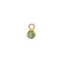 Load image into Gallery viewer, CU JEWELLERY LETTERS STONE 5 AVENTURINE PENDANT GOLD Art nr: 2227625001 En söt liten berlock som passar till alla CU´s letters kedjor och creoler. Är månadssten för Maj. 