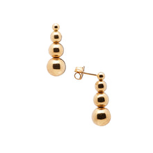 Load image into Gallery viewer, CU JEWELLERY GLOBE BIG EAR GOLD  Celabrate Globe - En lekfull tolkning av jordgloben som fanns i alla klassrum på 70-talet.