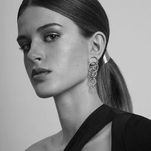 TABITHA MULTI EARRING Trendiga statement örhängen från Dansk Copenhagen
