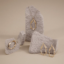 Load image into Gallery viewer, DANSK COPENHAGEN FLUID DROP NECKLACE GOLD