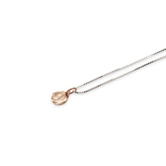 DOROTHEAS JEWELRY HOPPETS TÅRAR BERLOCK HALSBAND GULD