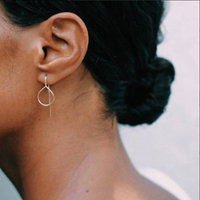 Load image into Gallery viewer, DOROTHEAS JEWELRY HOPPETS TÅRAR ÖRHÄNGEN