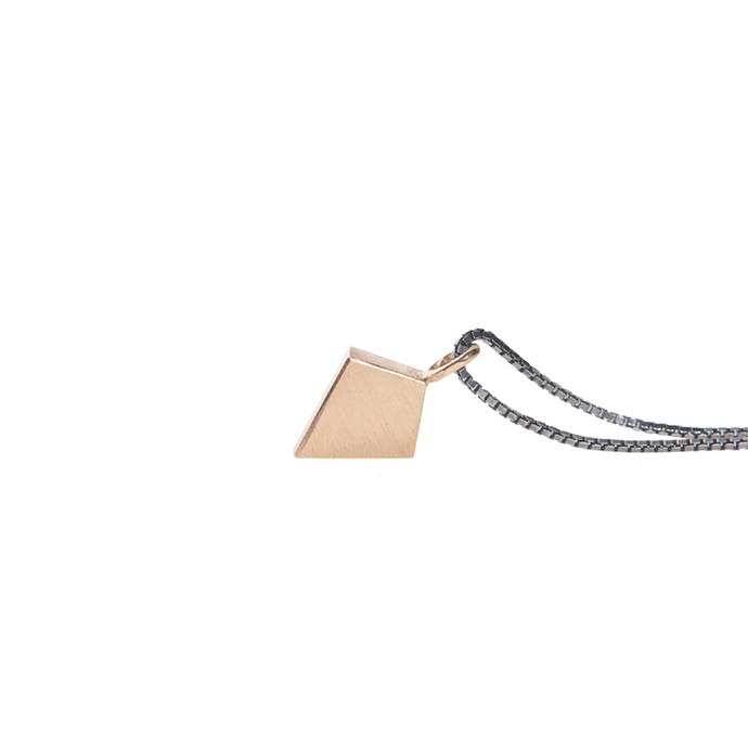DOROTHEAS JEWELRY TRON SKÖLD MINI HALSBAND GULD