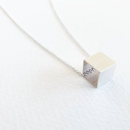 LA TERRA JEWELRY-CUBIC NECKLACE-H34