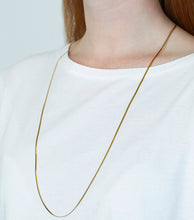 Load image into Gallery viewer, SYSTER P HERRINGBONE LONG NECKLACE GOLD