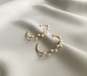 CU JEWELLERY PEARL HOOP EAR GOLD