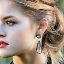 Load image into Gallery viewer, YVONE CHRISTA RED DELIGHT COLLECTION EARRINGS ÖRHÄNGEN